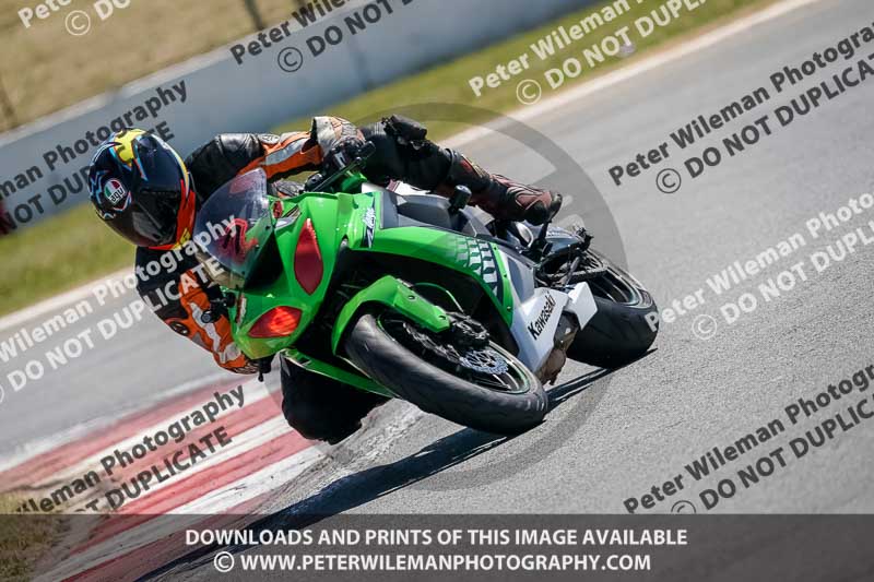 donington no limits trackday;donington park photographs;donington trackday photographs;no limits trackdays;peter wileman photography;trackday digital images;trackday photos